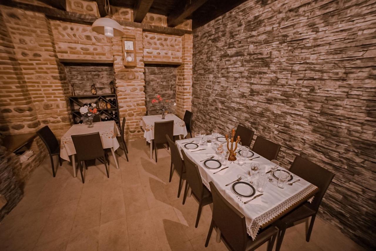 Dzveli Ubani Hotel Сигнахи Екстериор снимка
